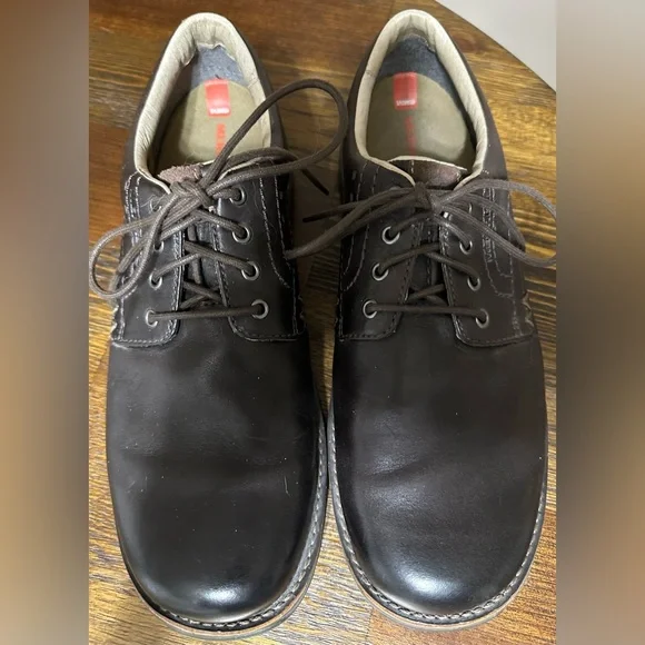 Merrell Realm Men's Brown Leather Shoes
New without box. Smoke free home - Picture 2 of 4